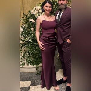 Elegant Burgundy Evening Gown